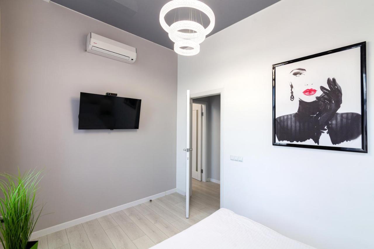 Leogrand Vip Apartments On Pidhirna 3 ลวีฟ ภายนอก รูปภาพ